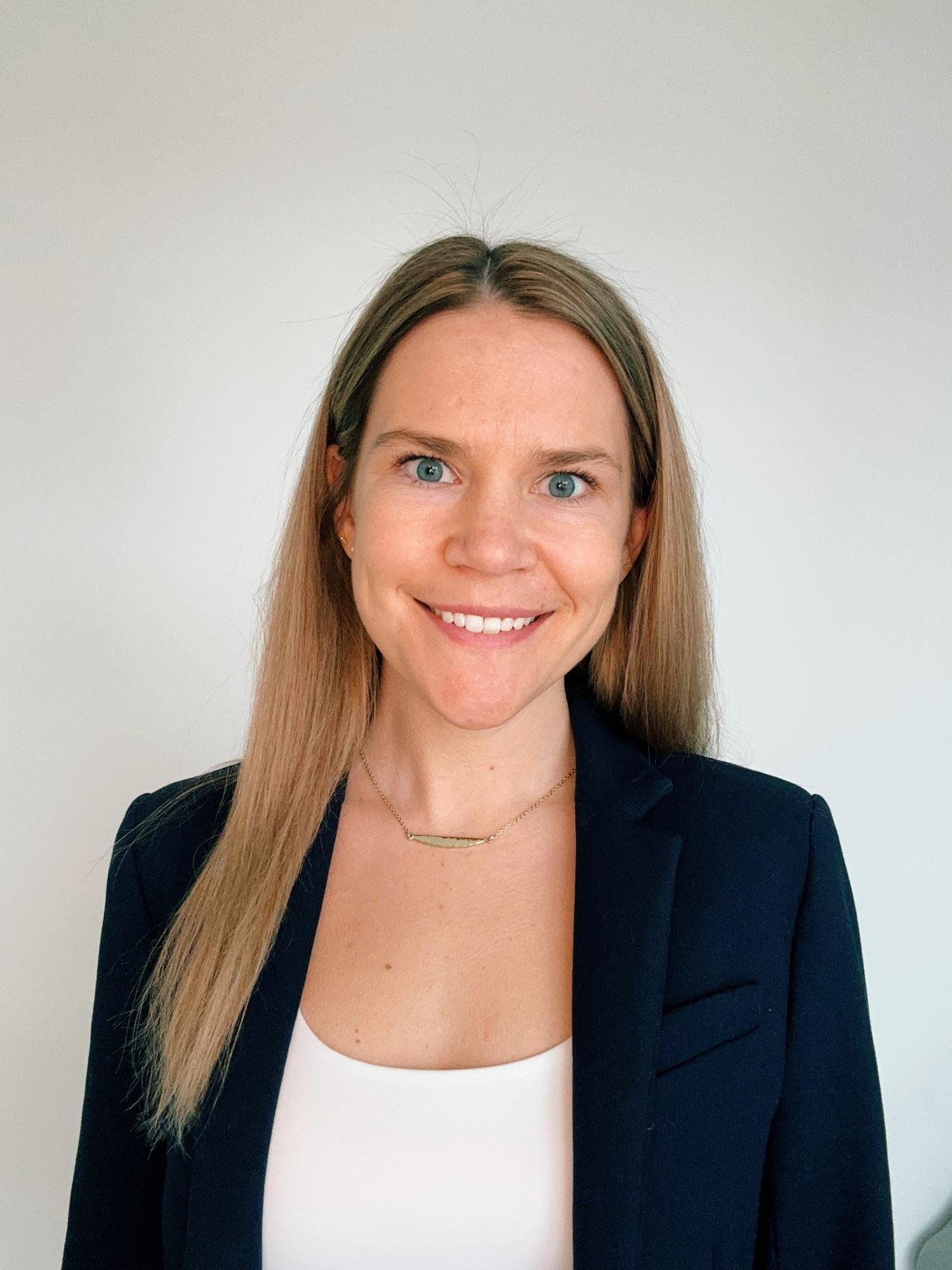 Lauren MacKay