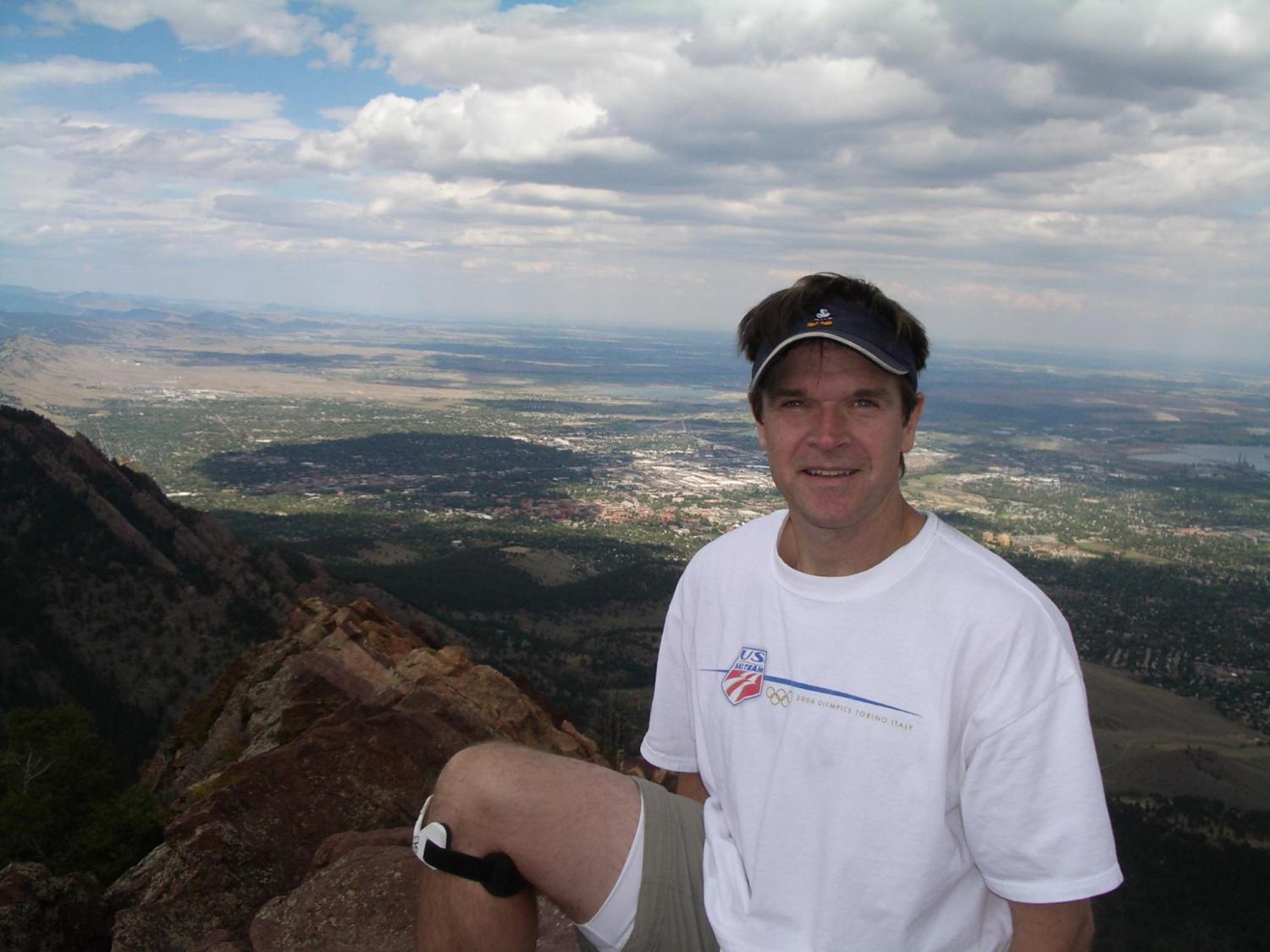 Glen Abramowski hiking Bear Mountain south of Boulder.