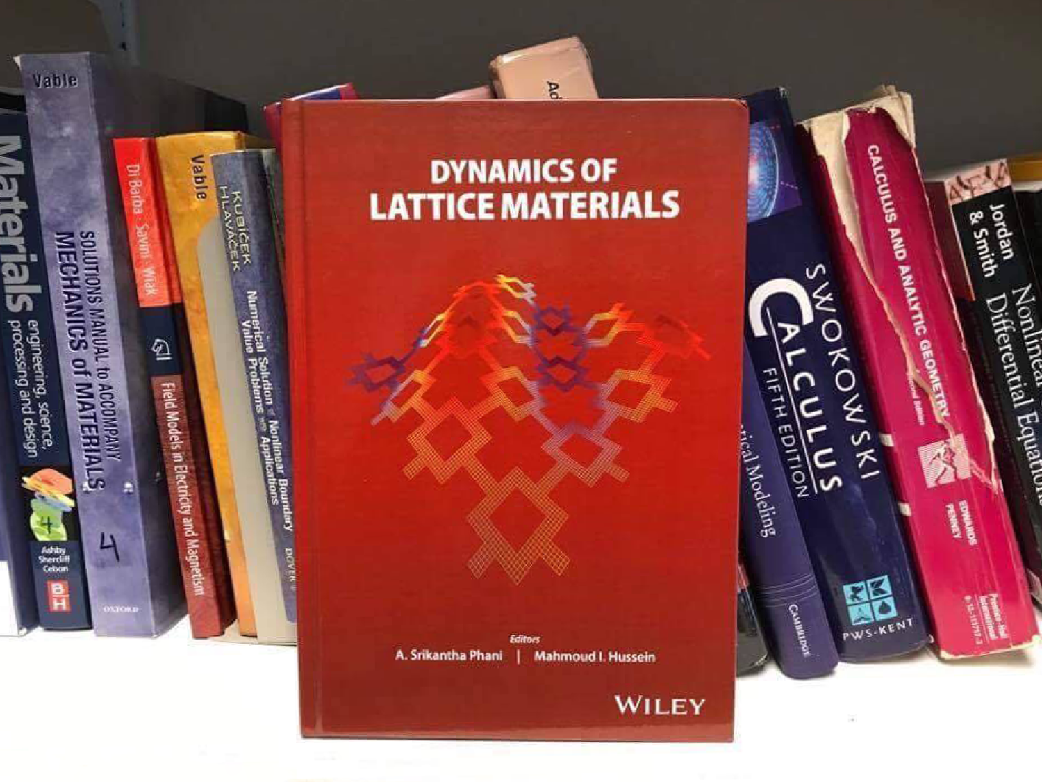 Dynamics of Lattice Materials book.