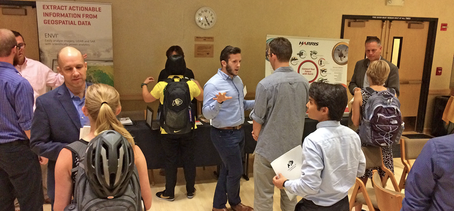 Students and aerospace industry thought leaders networking at ASV Day 2017