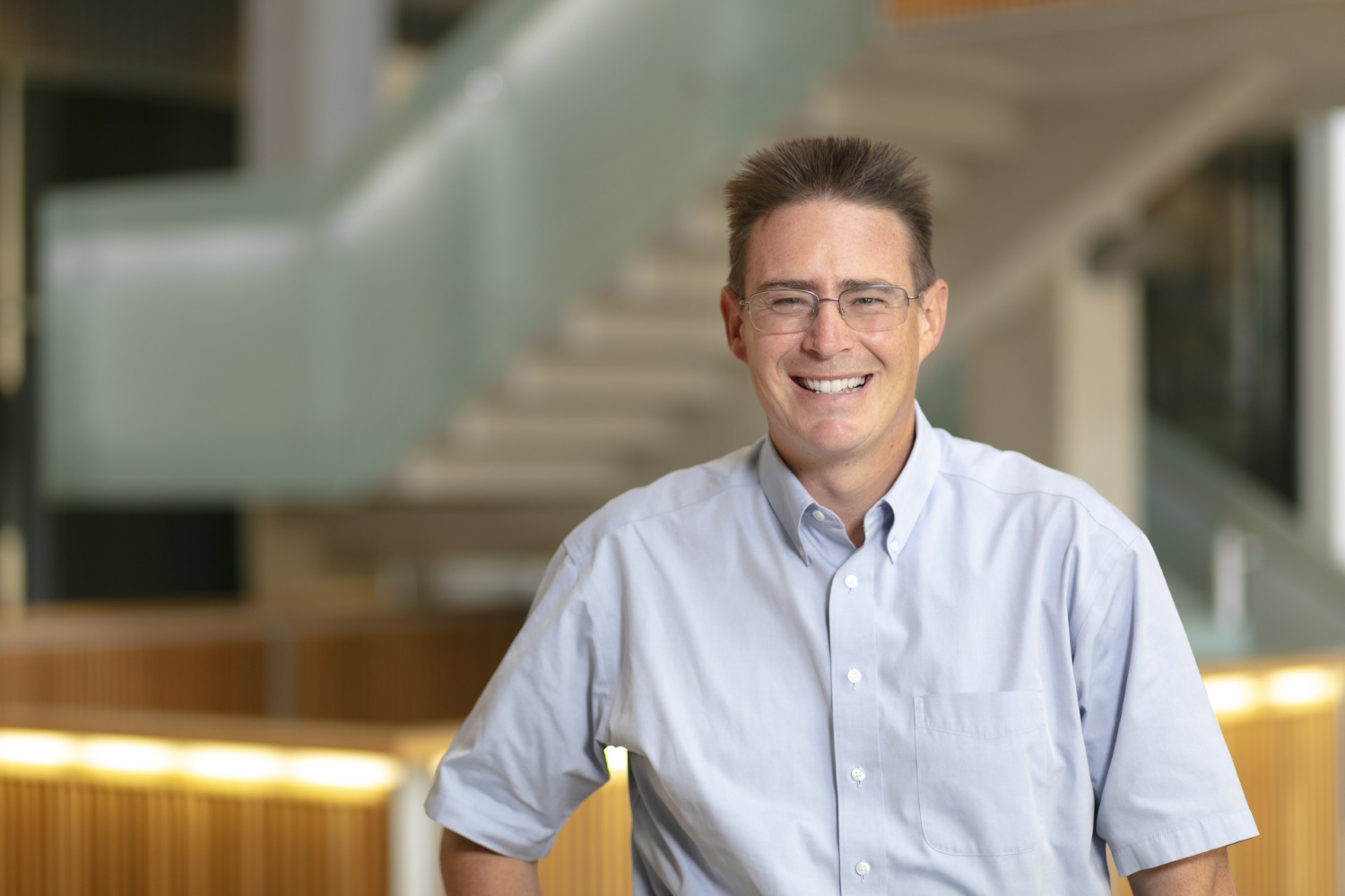 Headshot of Rob Knight