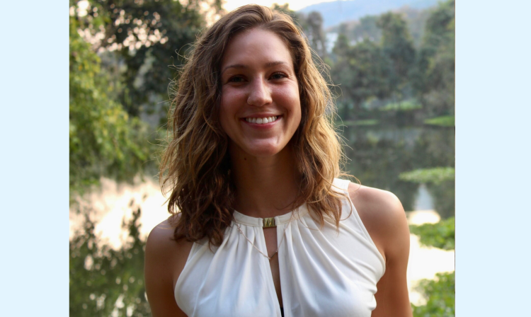 Annelise Lynch