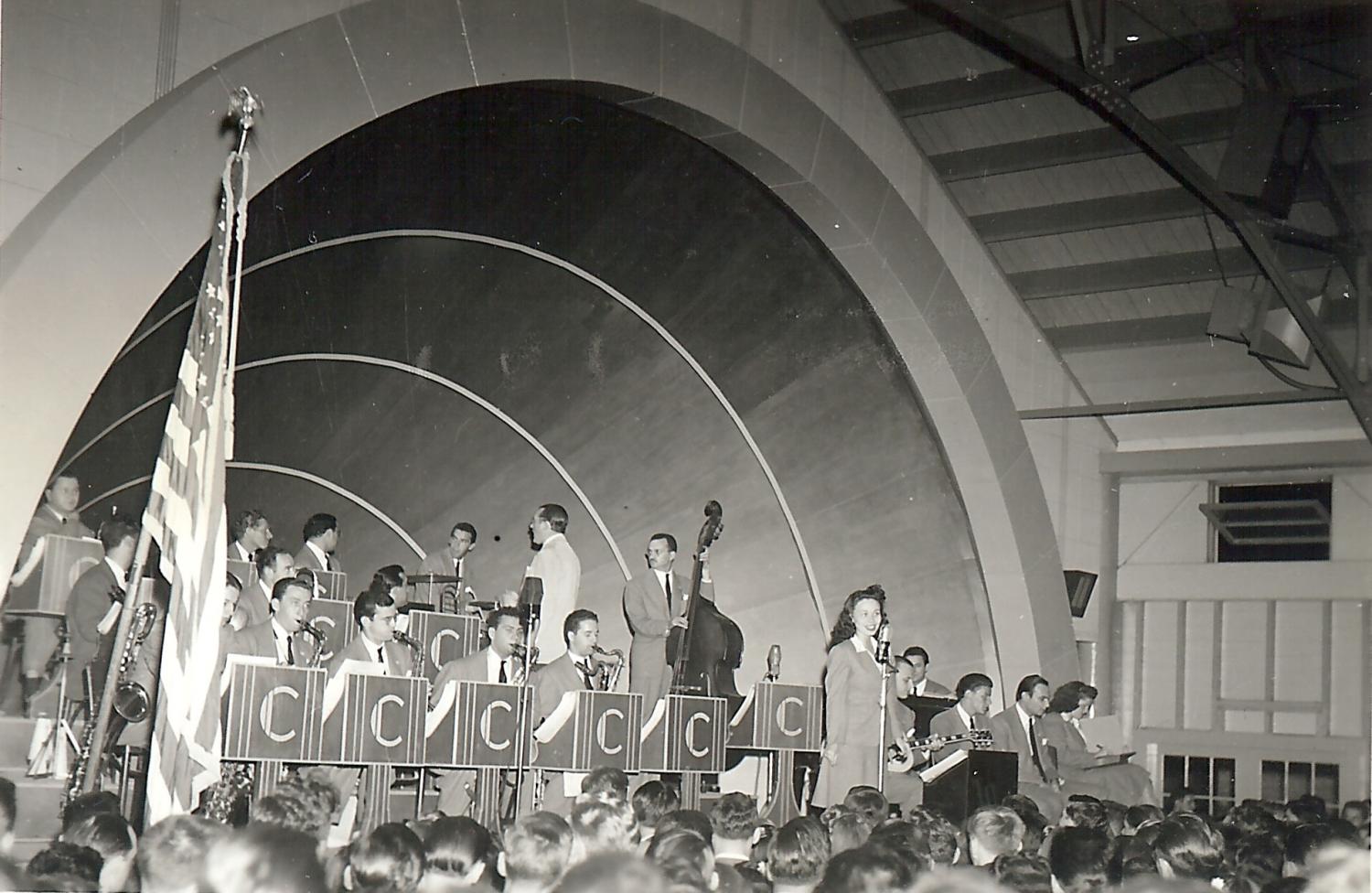 Tommy Dorsey perform in Haines