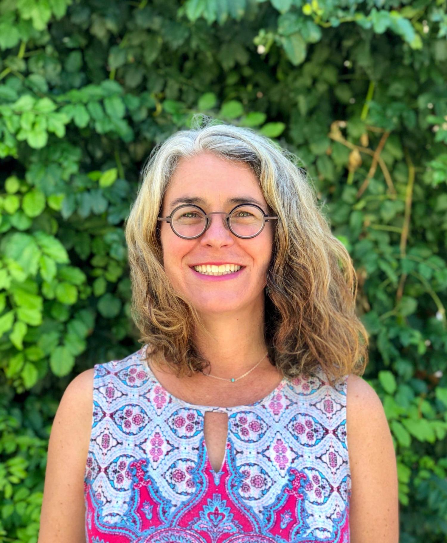 Carole headshot