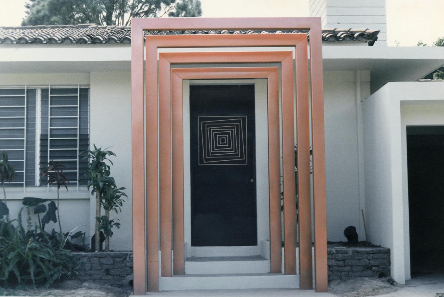 Galería el laberinto, Avenida Olímpica no. 3341, San Salvador, El Salvador, 1980s.