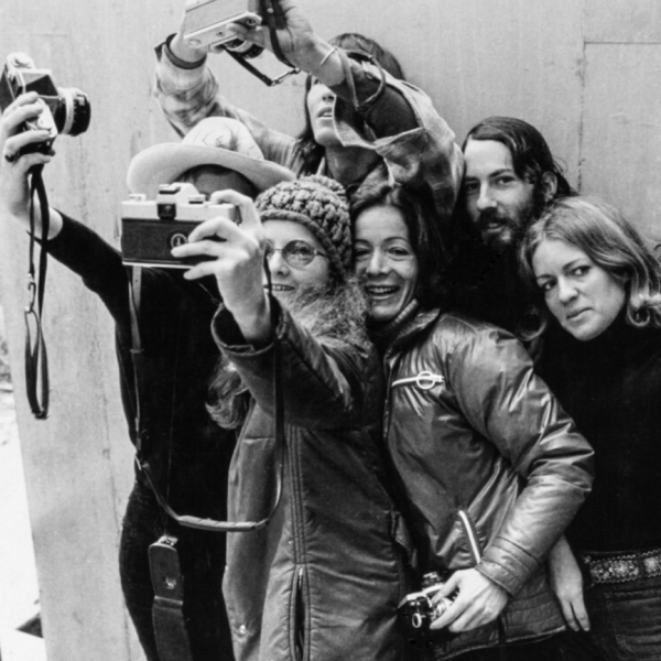 RELEASECherie Hiser, Untitled (Students Taking Selfies at Center of the Eye), ca. 1970.