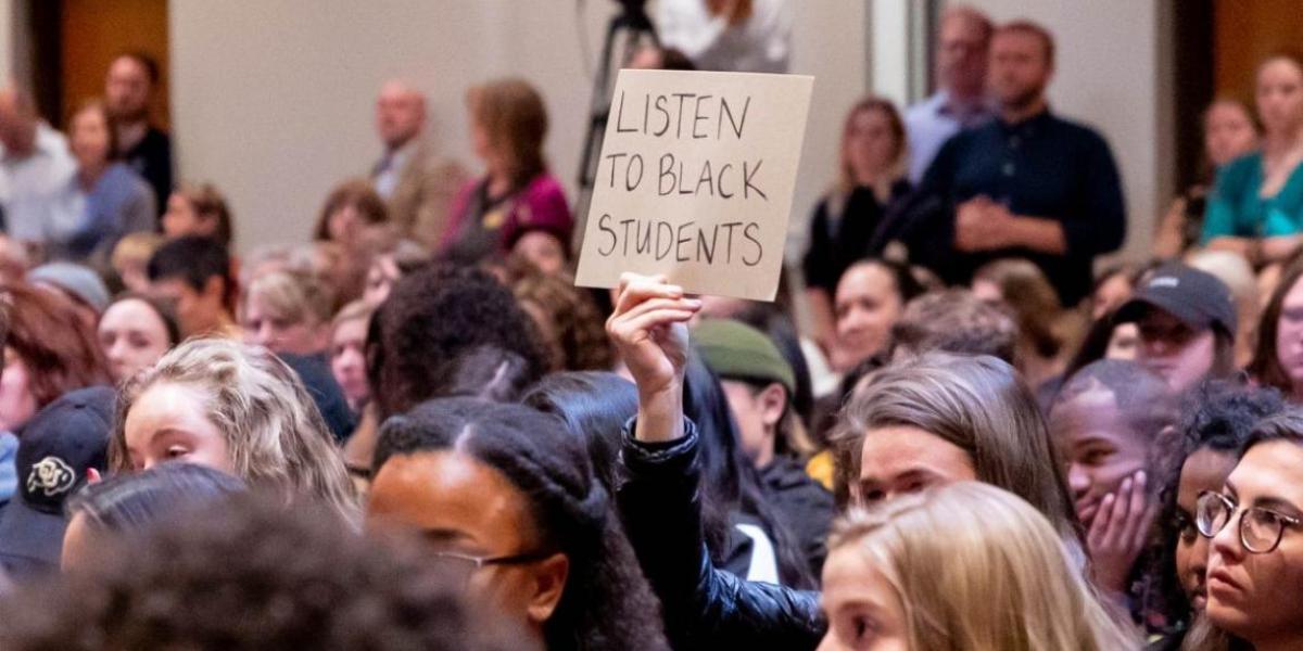 crowd at lecture