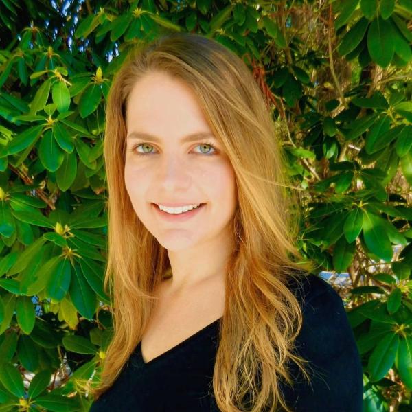 headshot of Alexandra Siegel