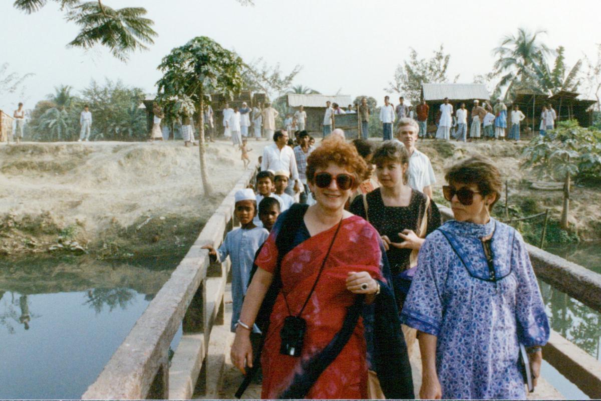 Menken during her time in Bangladesh