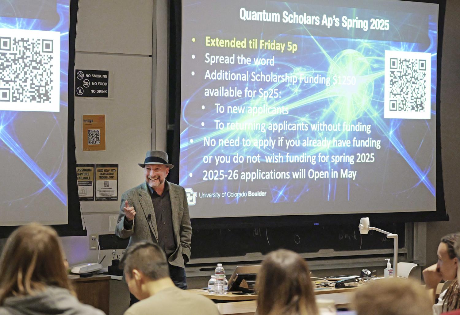 Noah Finkelstein directing Quantum Scholars meeting
