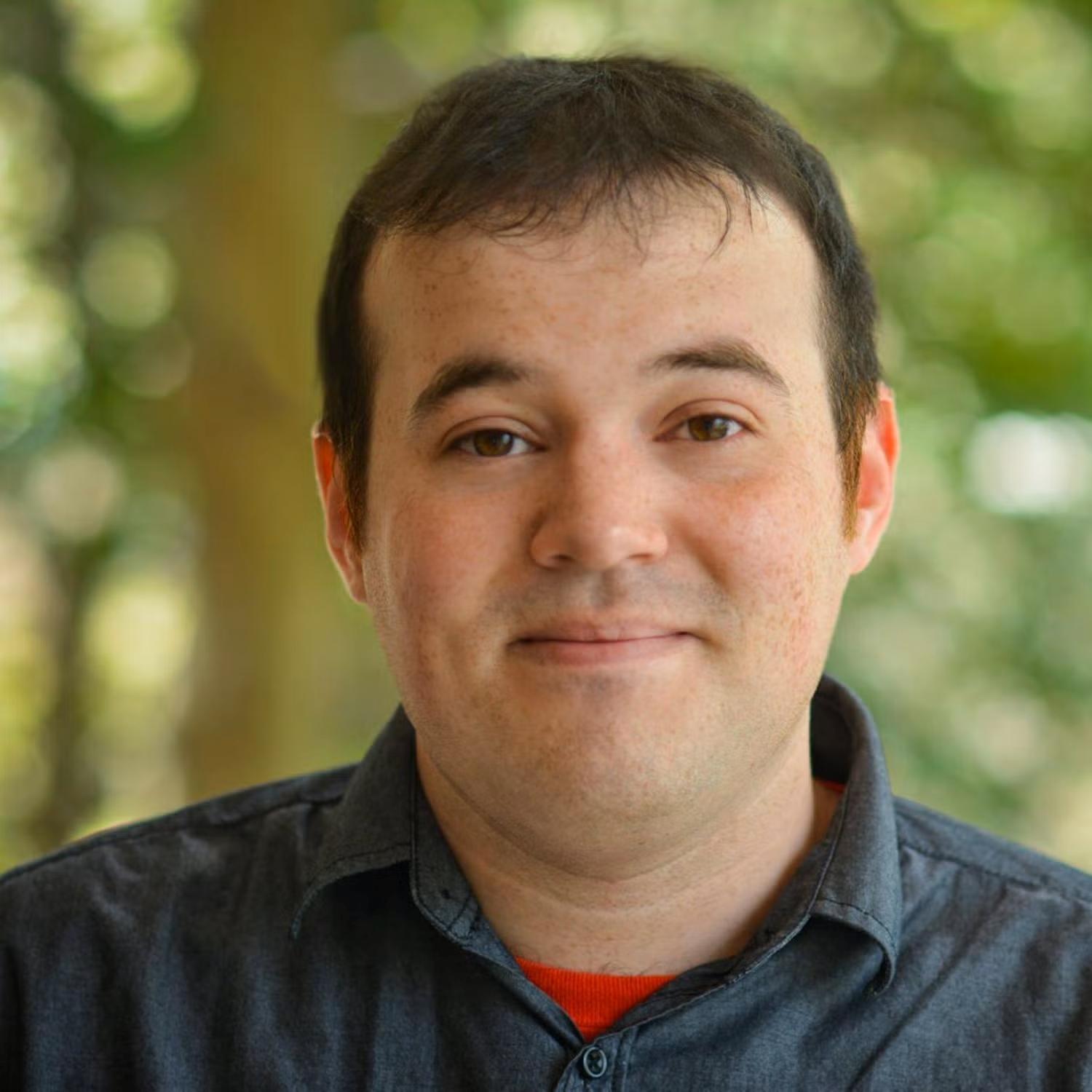 headshot of Robert Moulder