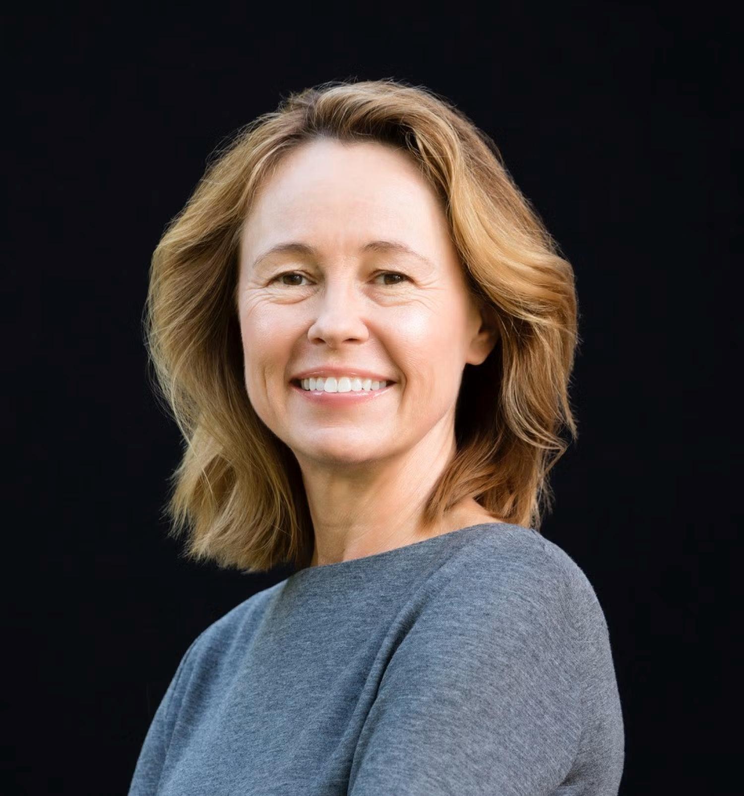 headshot of Carla Jones