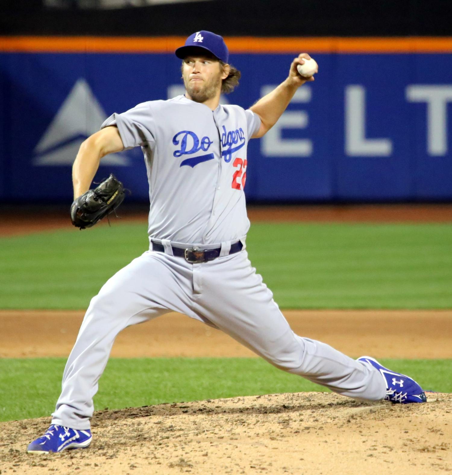 Clayton Kershaw pitching