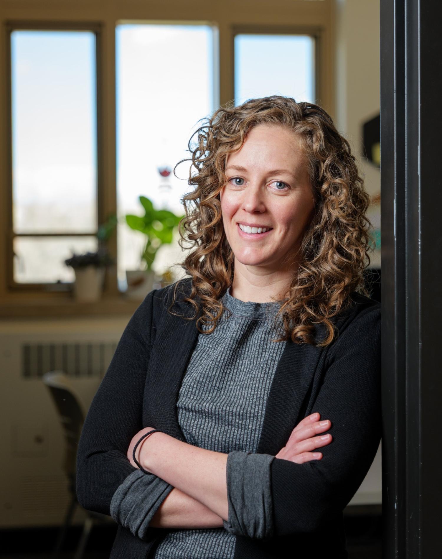 portrait of Jennifer Hill