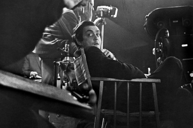 Stanley Kubrick on the Dr. Strangelove set
