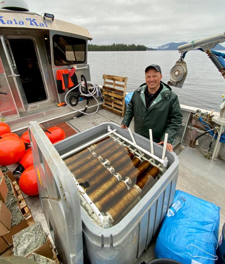 Markos Scheer with kelp spools