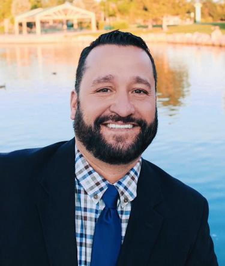 Headshot of Nicholas Villanueva