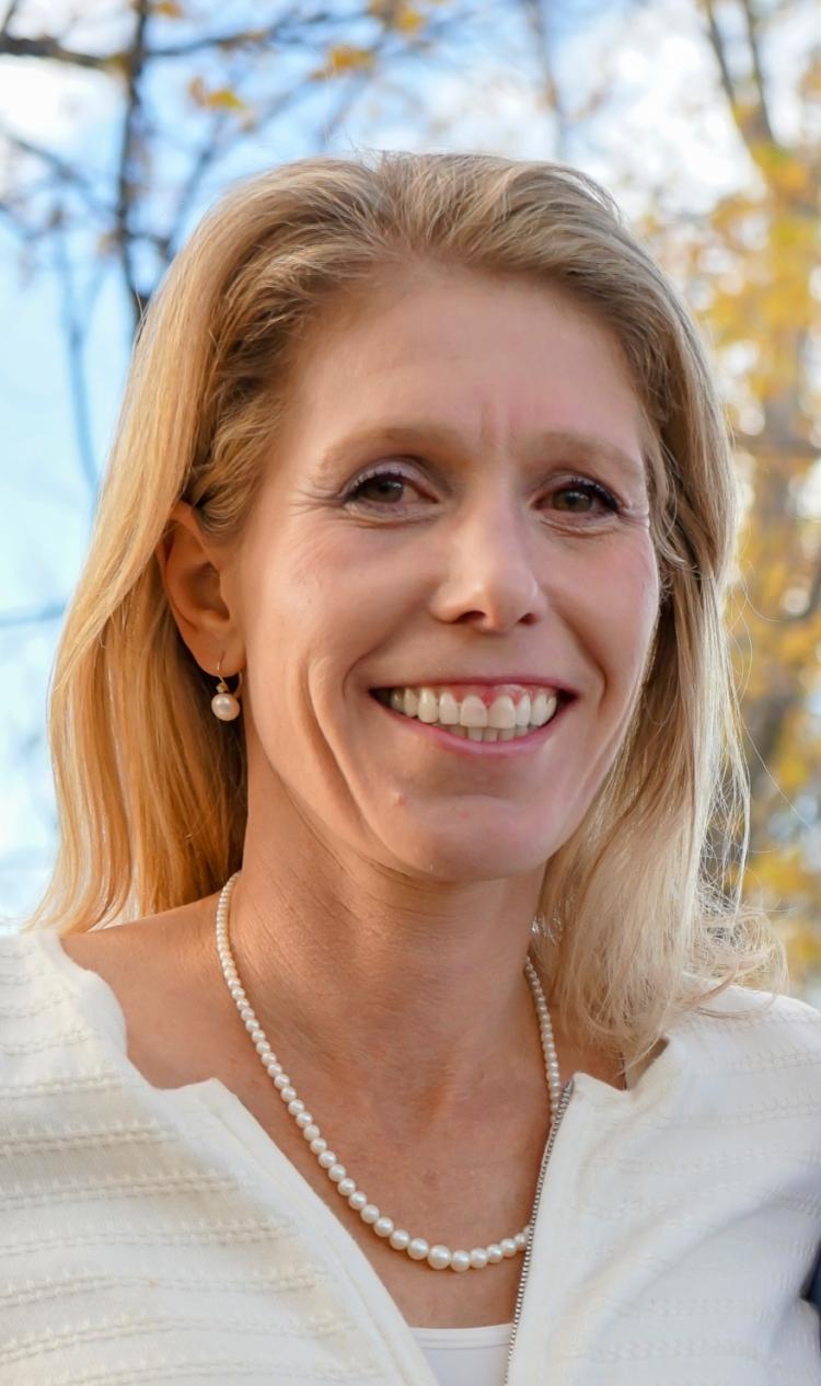 Katherine Suding