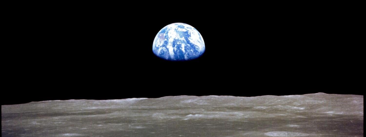 Earthrise over moon captured by Apolo 11