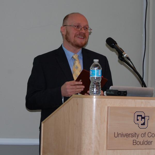 Giorgio Corda accepting the 2017 Teaching with Technology Award