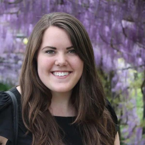 Sara Myers Headshot