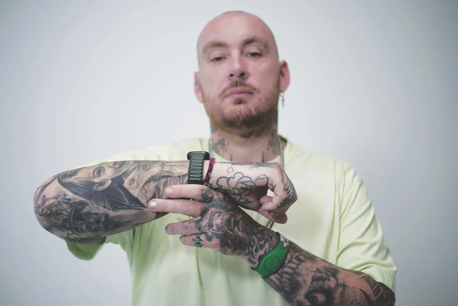 How this celebrity tattoo artist created a tattoo you can turn on and ...