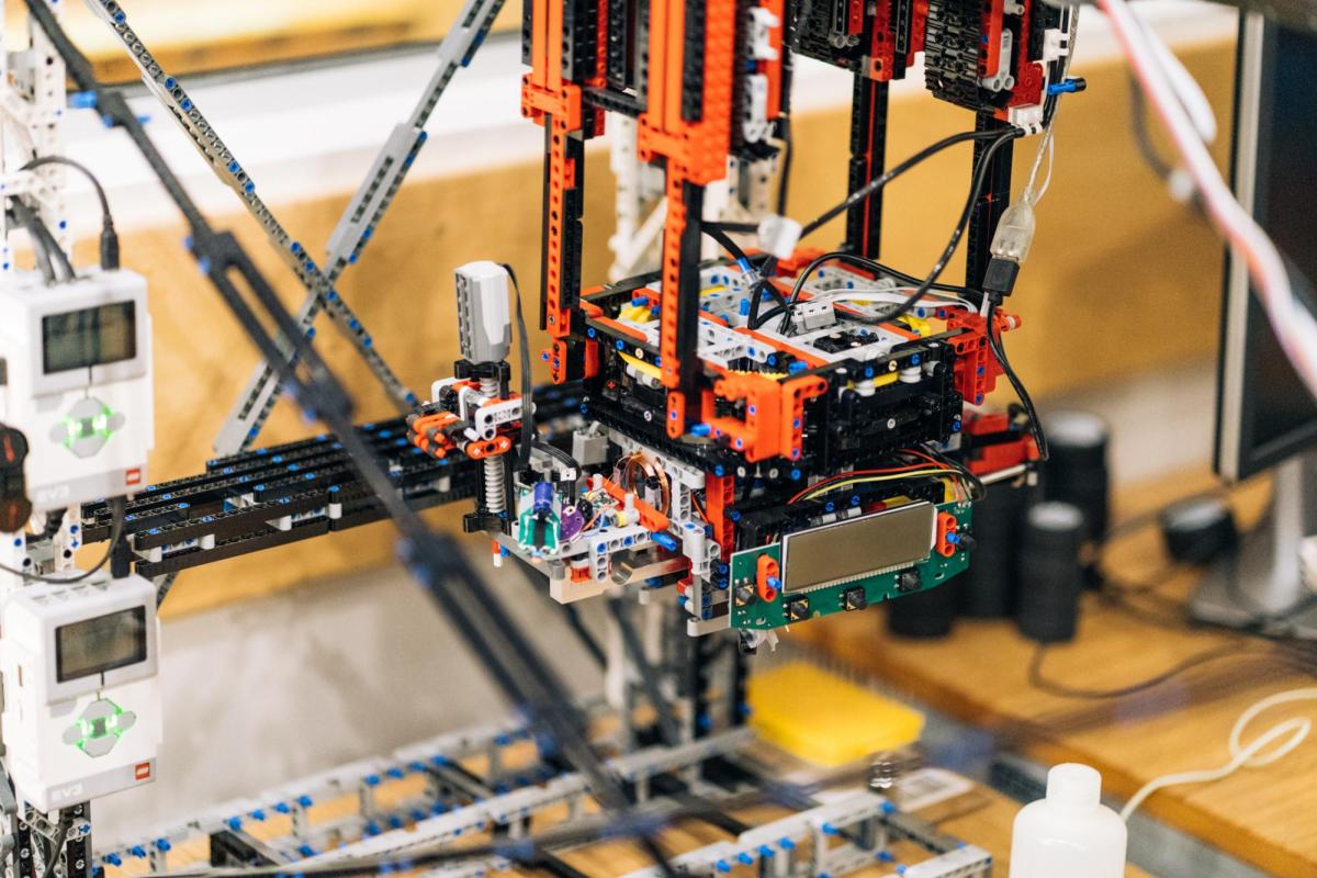 Photo of ChemBot made of LEGO