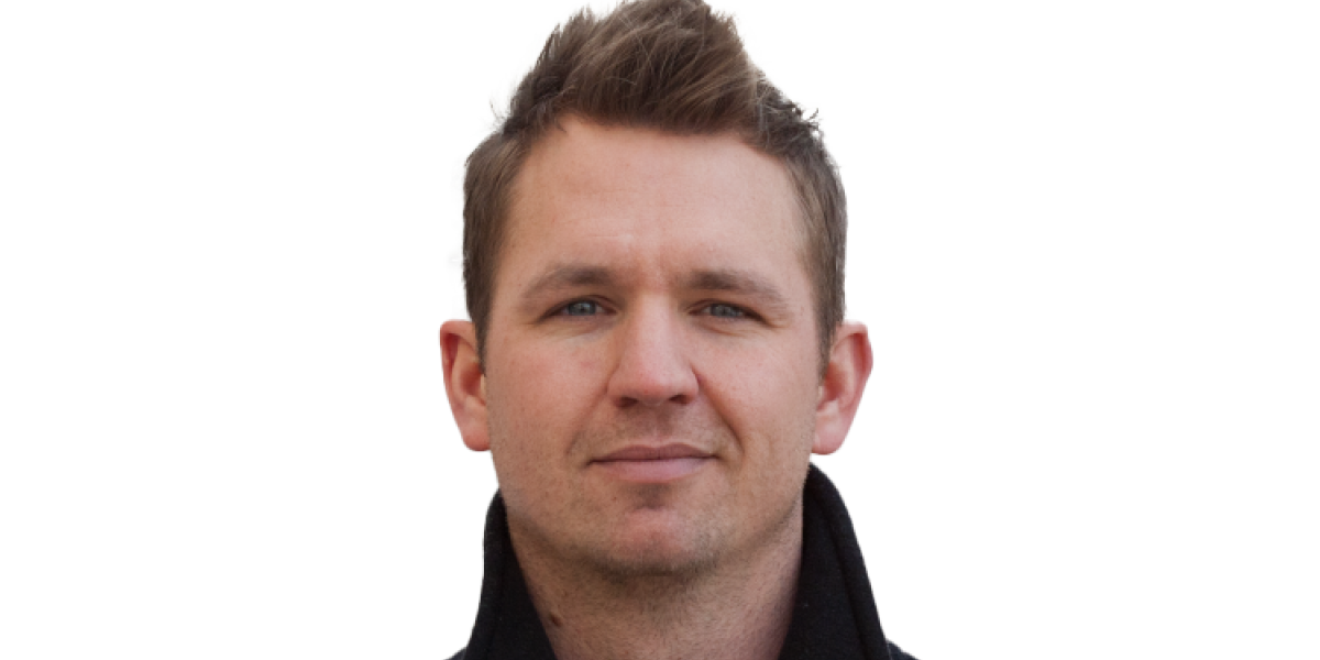Ryan Layer headshot