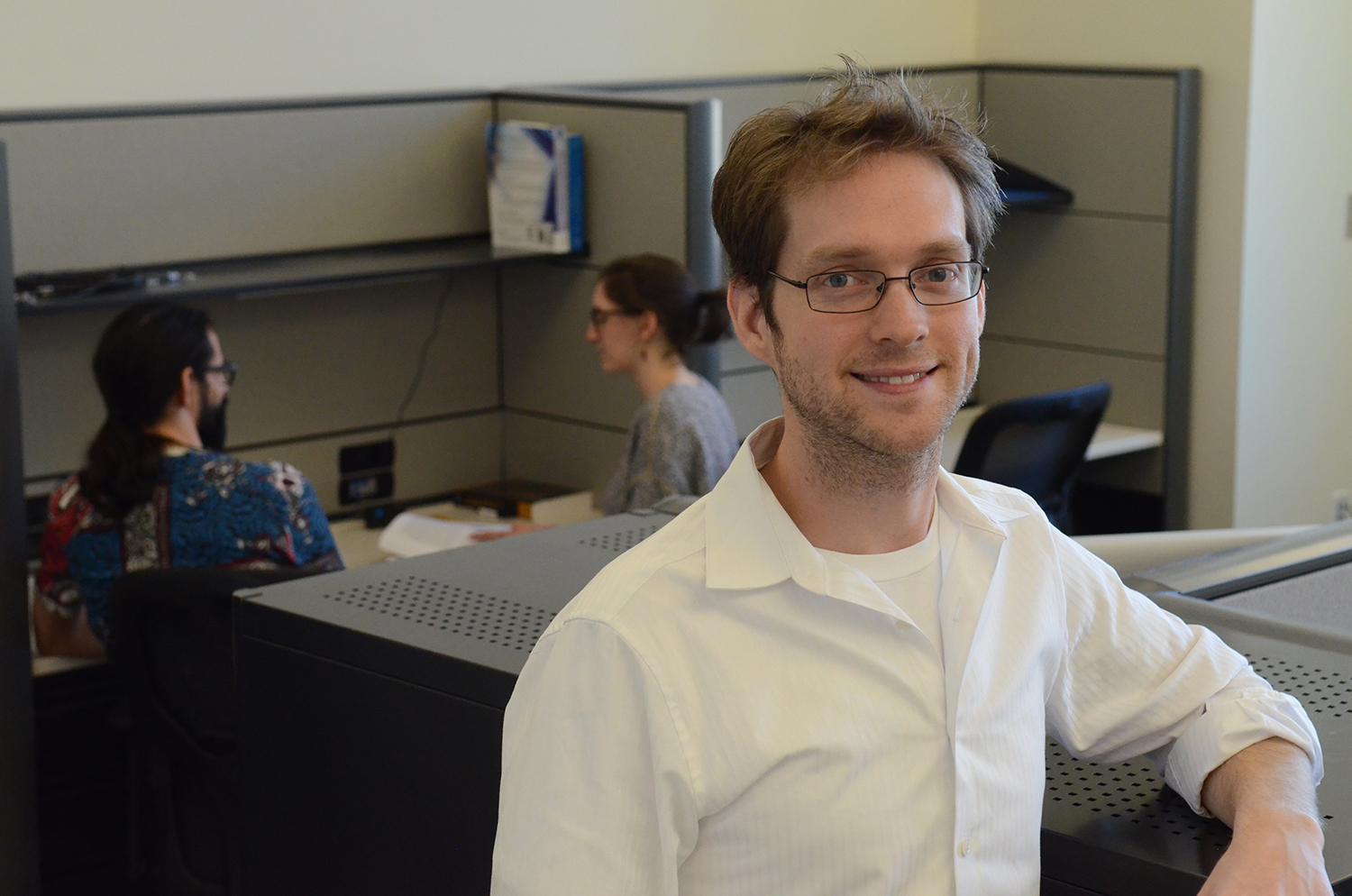 Aaron Clauset's research is focused on developing computational techniques for a variety of complex networks to better understand social and biological systems.