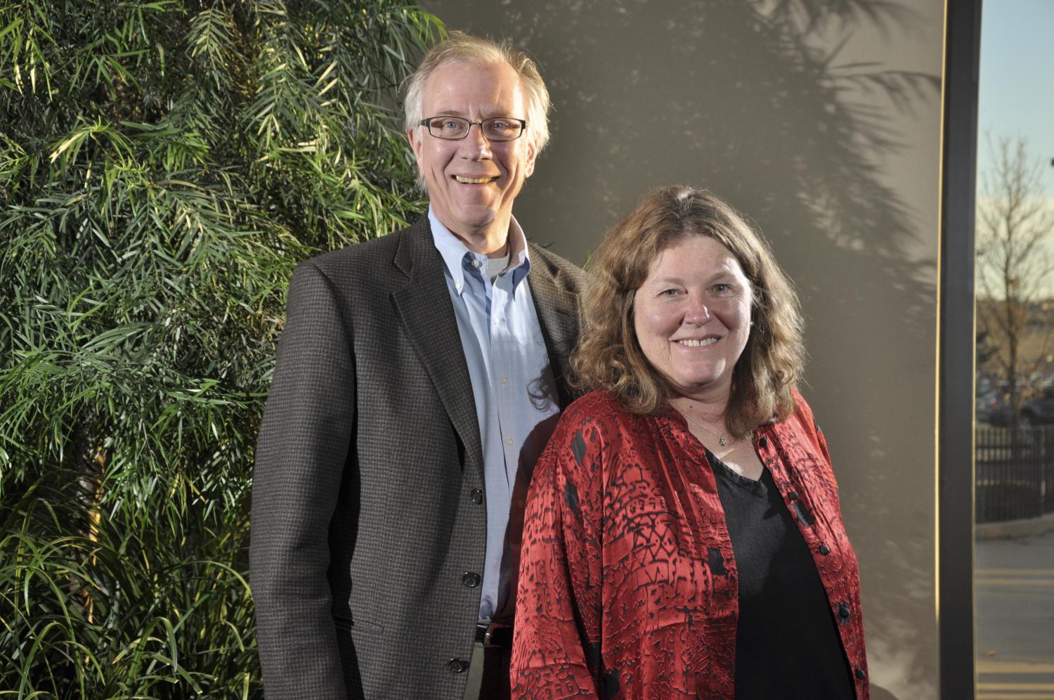 Tom Cech and Leslie Leinwand (courtesy Casey A. Cass Photographer University Communications University of Colorado at Boulder)