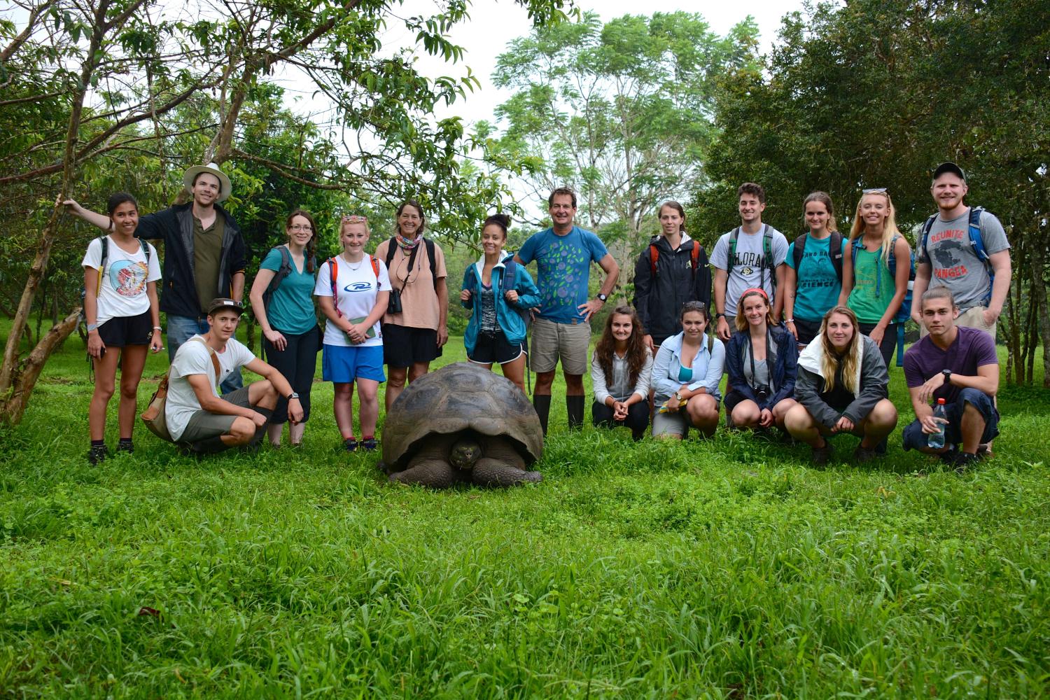 "El Grupo"  Galapagos Global Seminar 