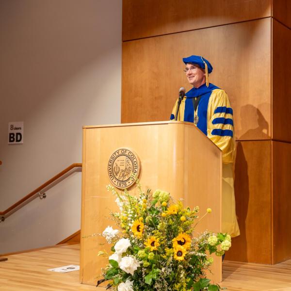 Dean of Engineering addressing the graduates.