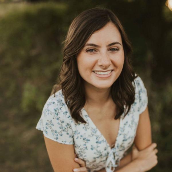 Camryn Eickenberg, Communications