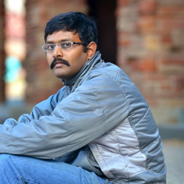 Student portrait at the UMC. A telephoto lens is used to isolate the subject from the background.