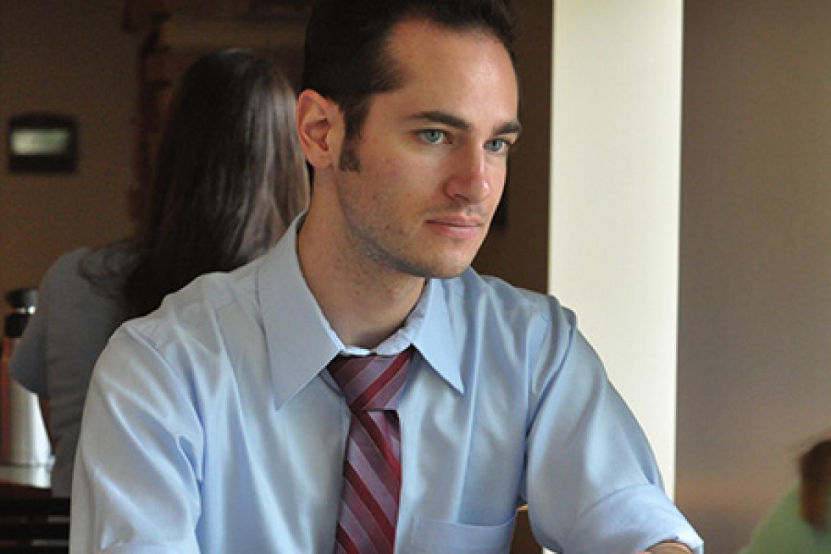 Future alumni meeting with a business school advisor