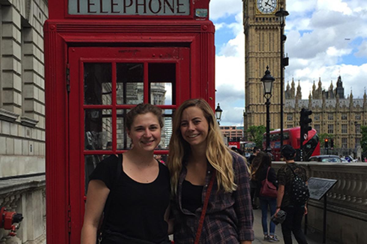 Leeds students attending the London Finance Seminar