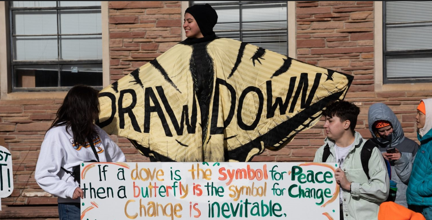 Leeds students advocate for decarbonization