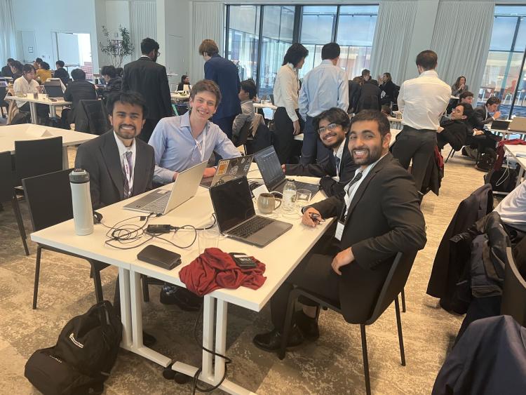 Cu Boulder students competing at the UChicago case competition