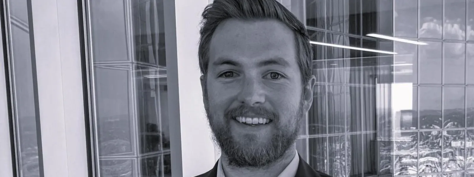Linkedin profile picture