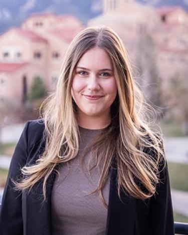 Sydney Strecker (Fin'24) at Leeds