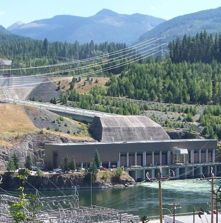 Kootenay hydroplant canal