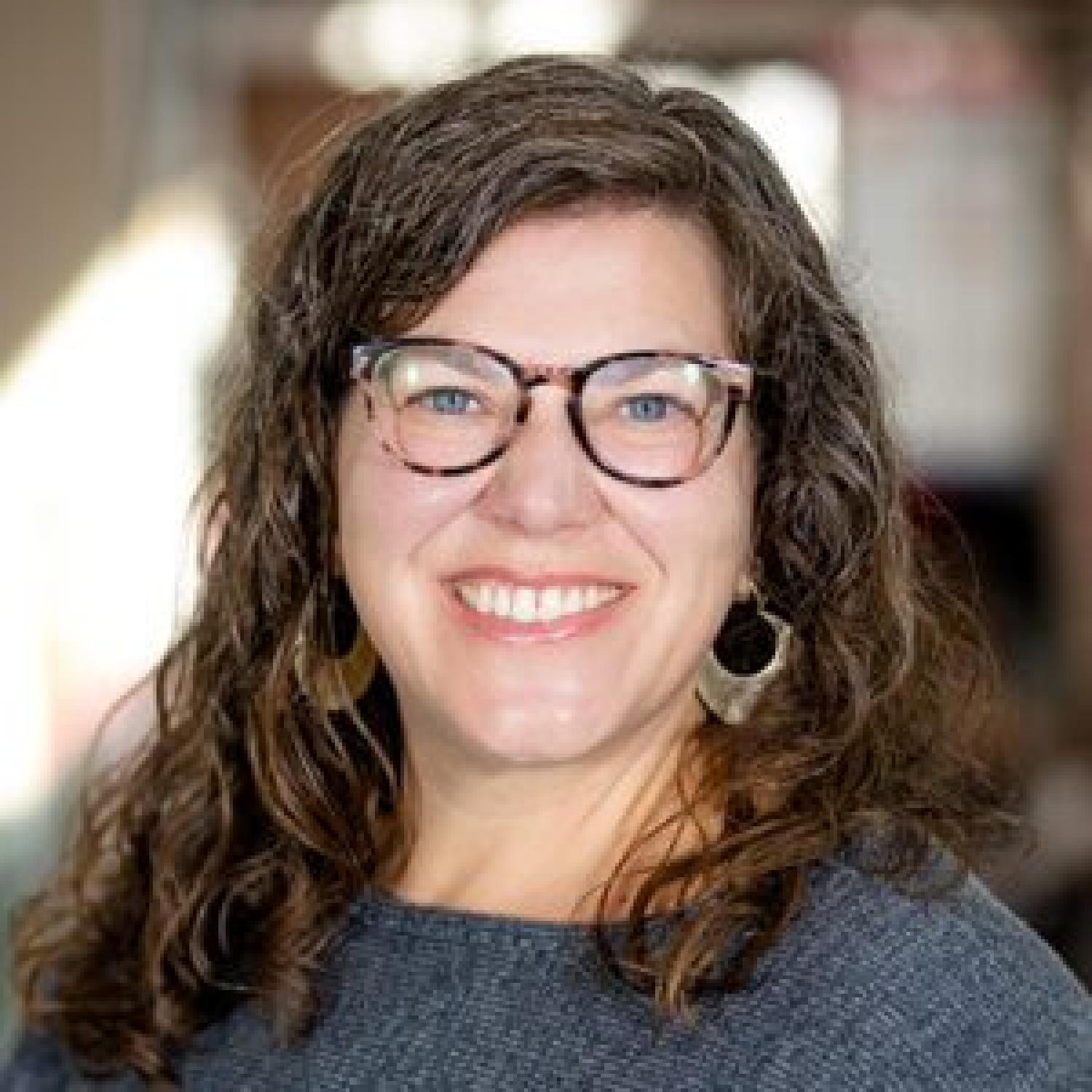 Photo of Liz Macy