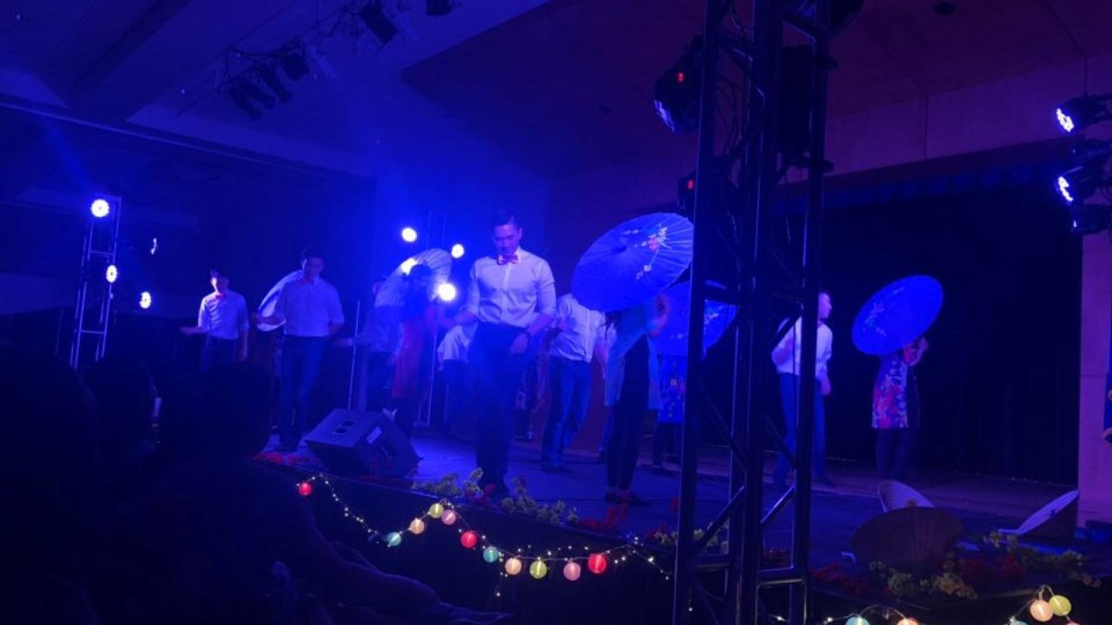 2019 Lunar New Year Show - Vietnamese Student Association