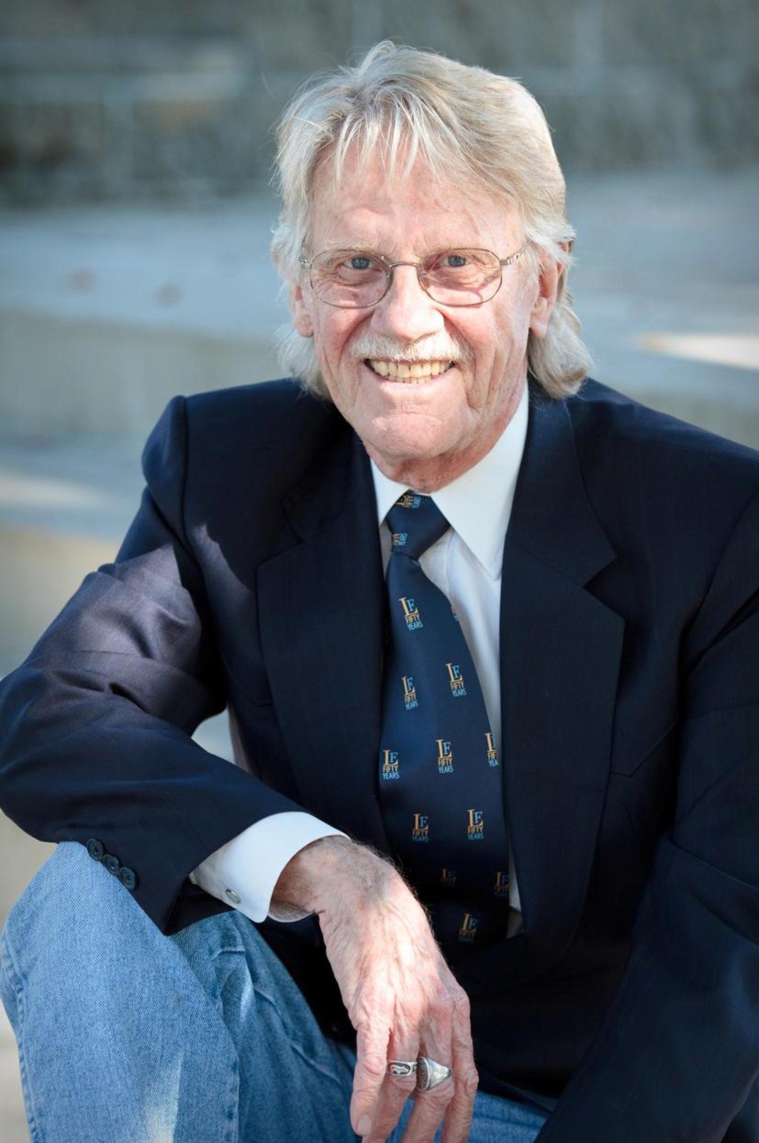 Headshot of Vernon Smith