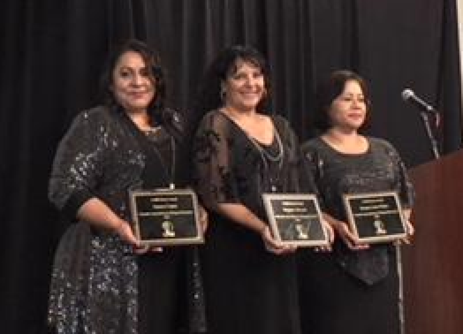Alumni, 3 ladies