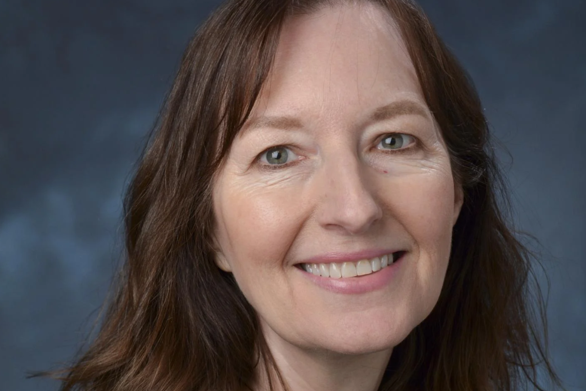 IEC and Fulbright Program Manager Carolyn Allen