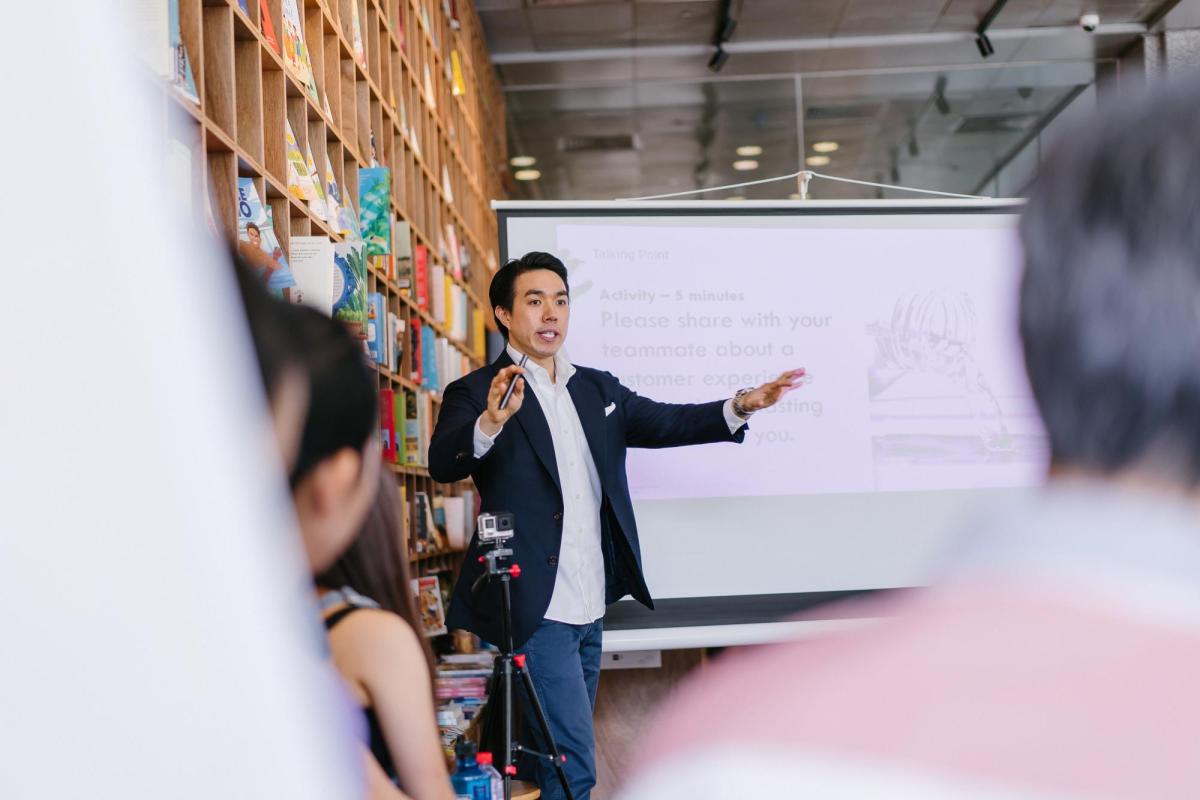 professor speaking to students