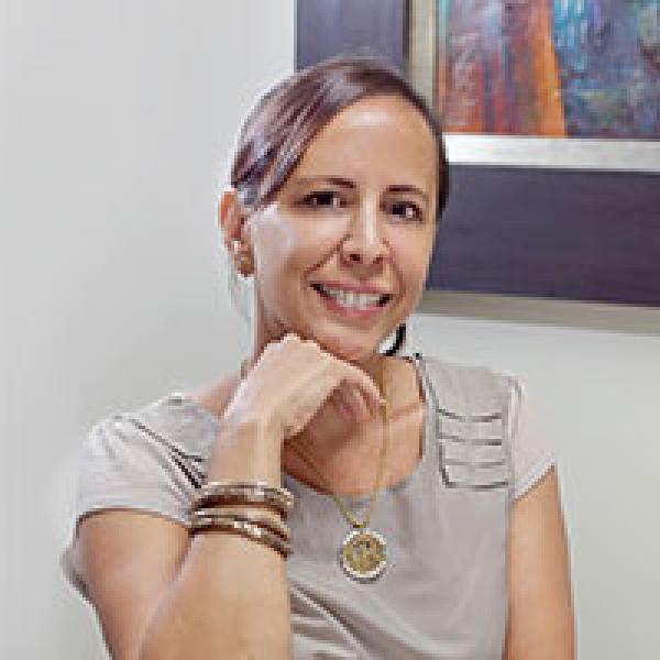 Paola Almeida Guerra smiling