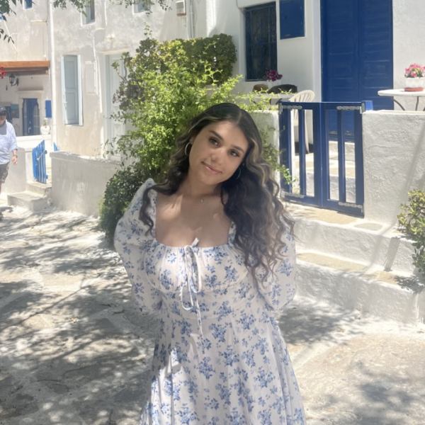 Adriana Espinoza
