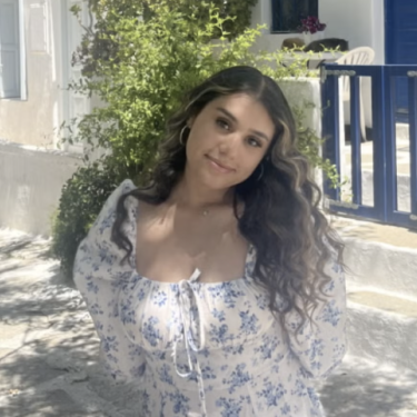 Adriana Espinoza